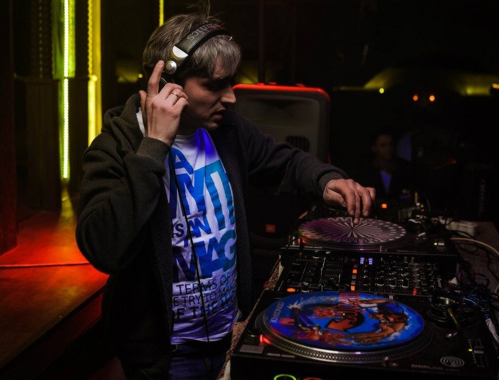 DJ-Grom